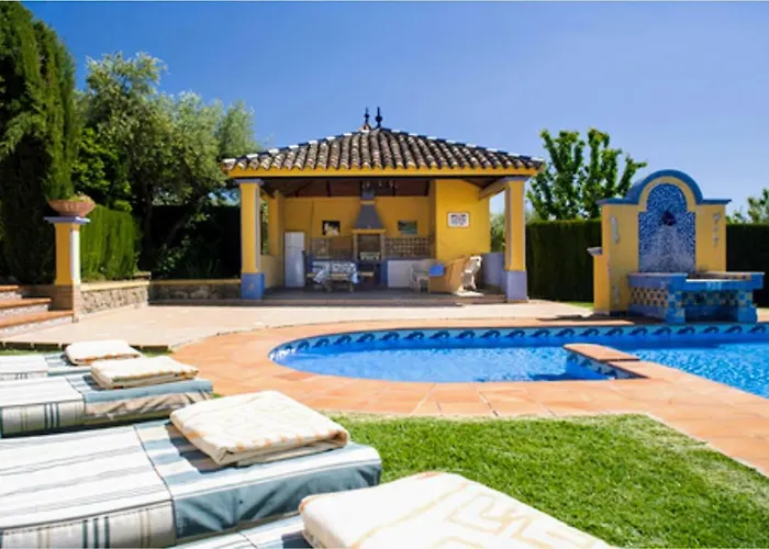 Andalusian Experience Villa *